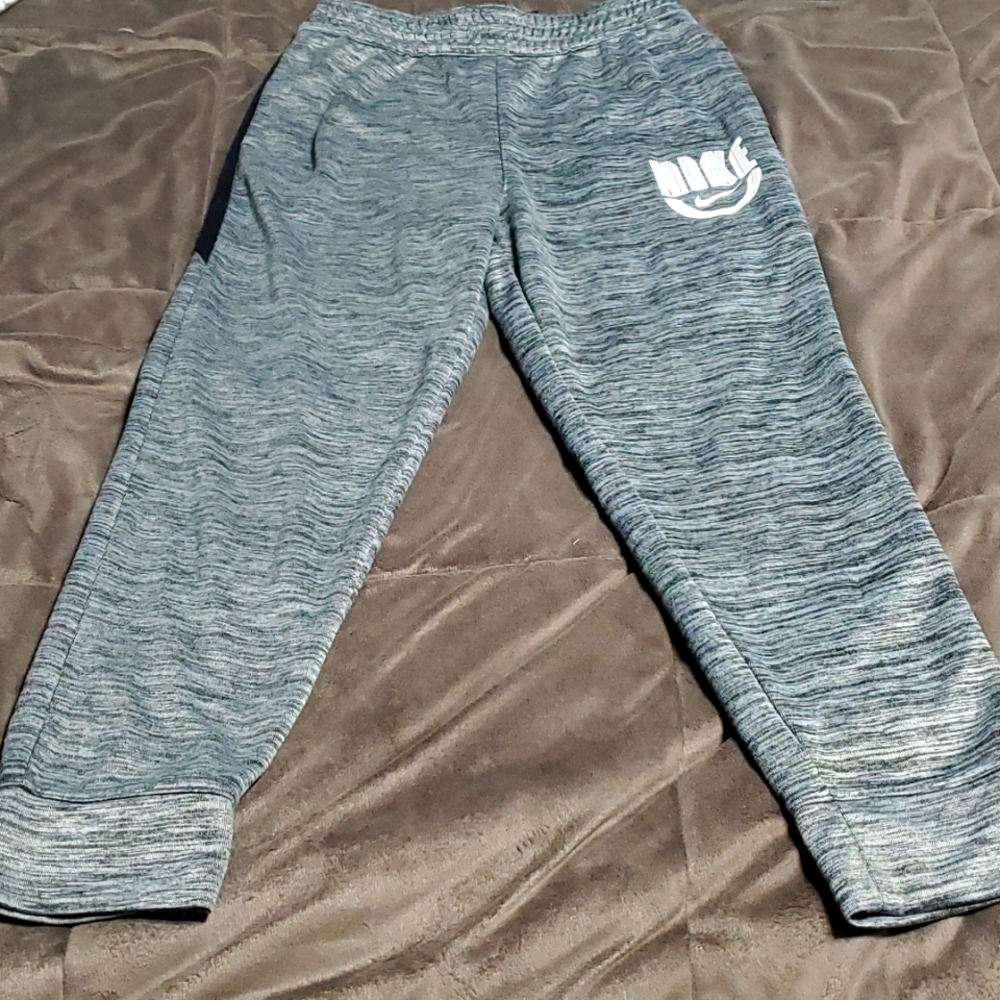 Nike Athletic Pants Grey & Black Retro Pattern